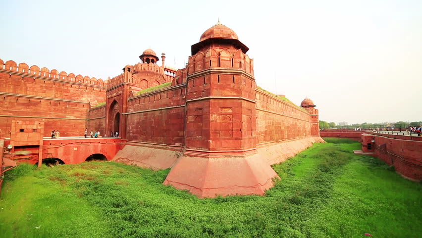 essay-red-fort-hindi