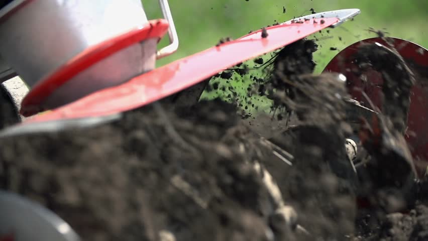 Header of cultivator