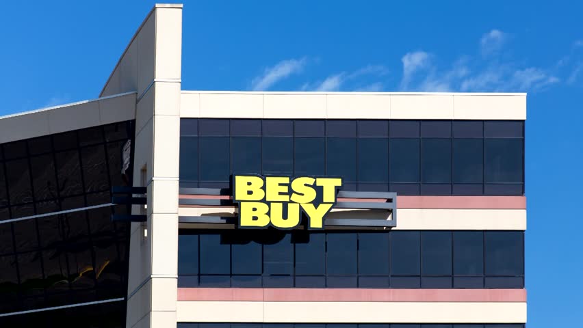 SEEKONK, MA SEPT 7 Best Buy Store Building Open For