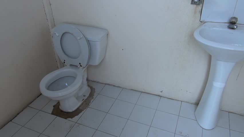Moldy Ed Caulking On Bathroom Tub Stock Footage Video Bathrooms Washrooms Toilets Restrooms Hd Stock Video Clip