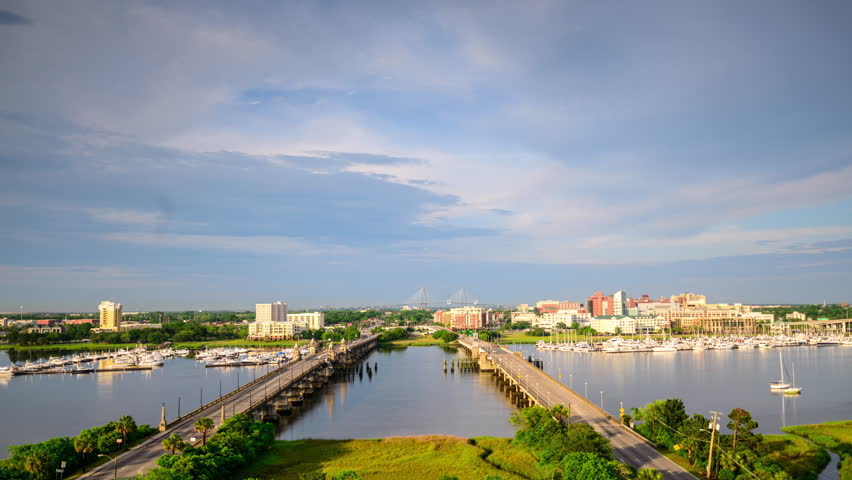 CHARLESTON, SOUTH CAROLINA/USA - OCTOBER 21, 2014: Ashley River Bridge ...