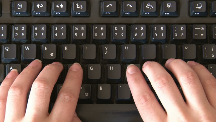 M is typing. Скриншот. Выключить компьютер с клавиатуры Windows. Как сделать Скриншот на ноутбуке. Is typing